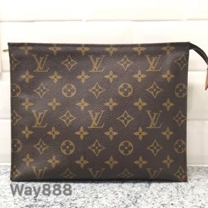 Auth LOUIS VUITTON Toilette Pouch Bag 26